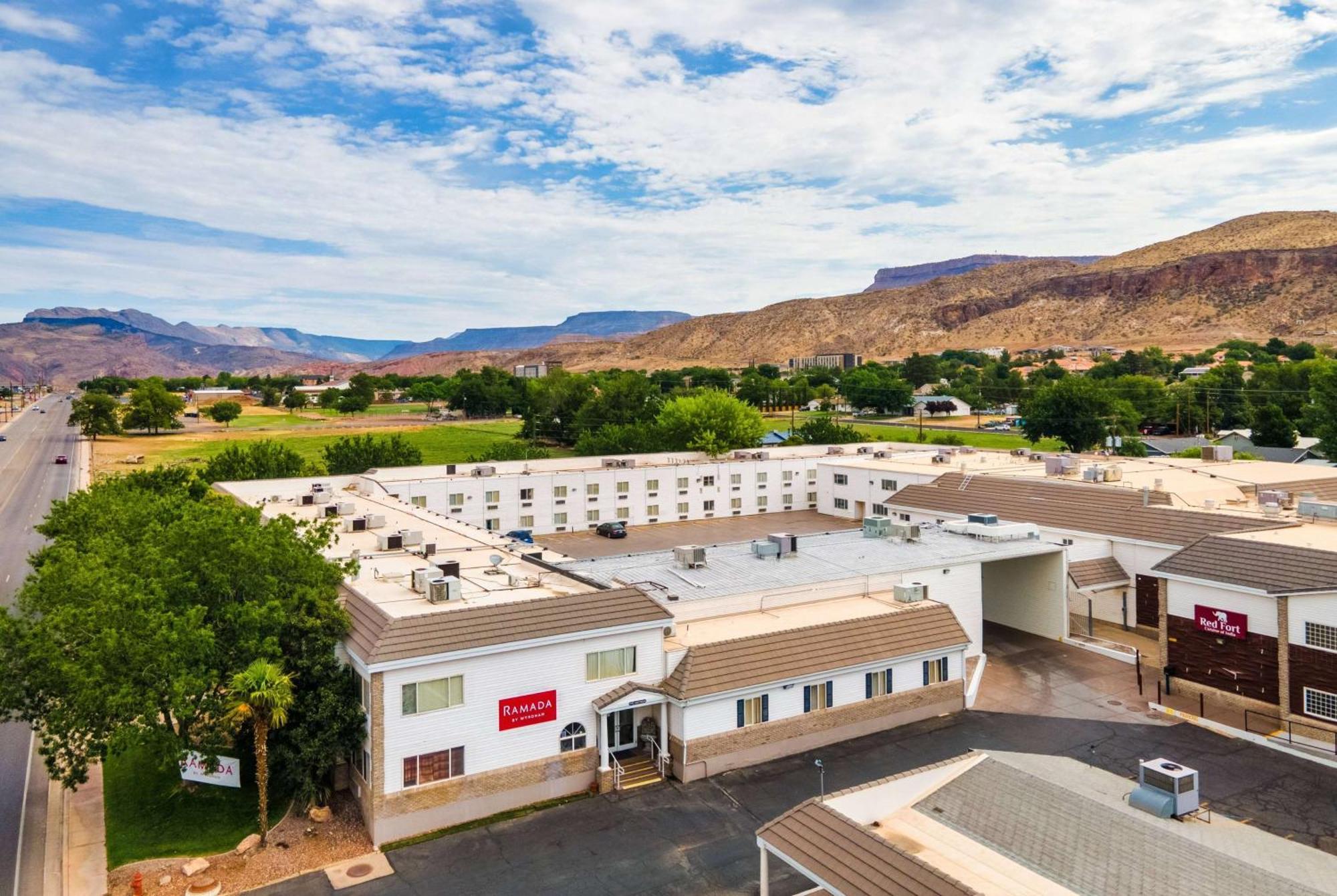 Ramada By Wyndham La Verkin Zion National Park Luaran gambar